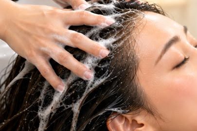 头皮排毒护理 · Scalp Detox Treatment
